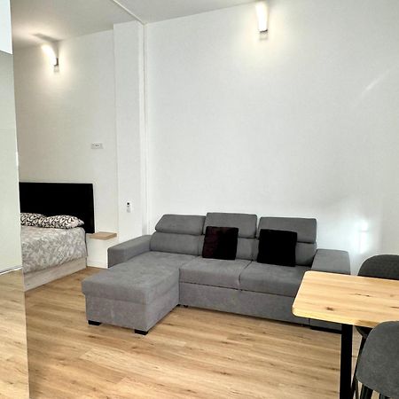 דירות Ojos de Garza Loft Deluxe Aeropuerto מראה חיצוני תמונה